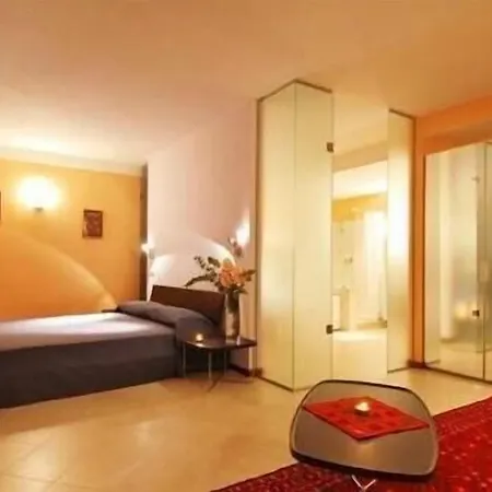 Rosso Frizzante Отель