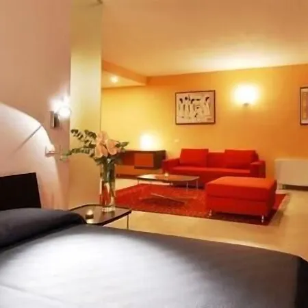 Отель Rosso Frizzante 3*