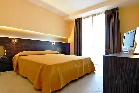 Отель Rosso Frizzante