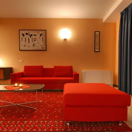 Rosso Frizzante Отель