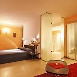 Rosso Frizzante Hotel
