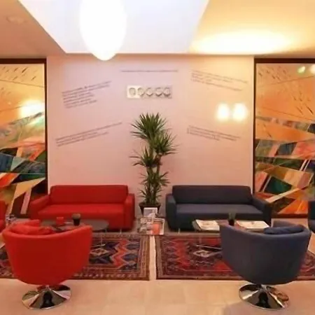 Rosso Frizzante Hotel 3*