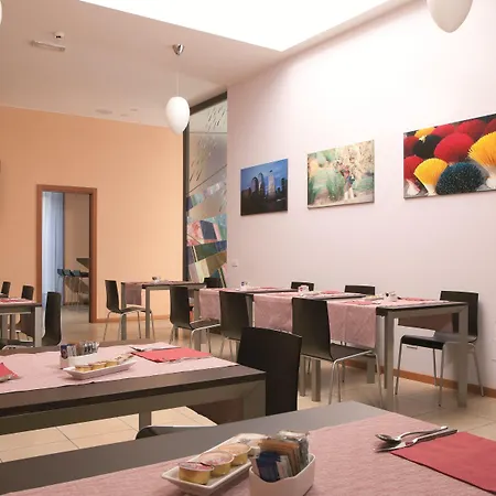 Hotel Rosso Frizzante 3*