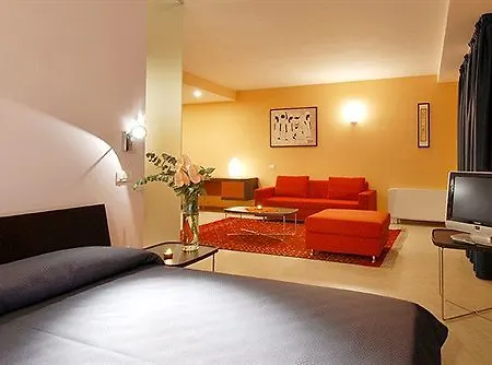 Rosso Frizzante Hotel