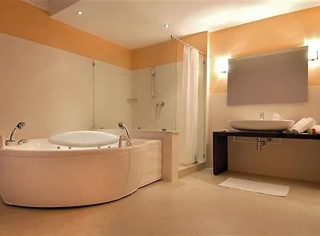Rosso Frizzante Hotel