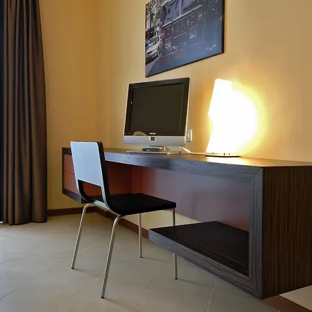 Rosso Frizzante Hotel 3*