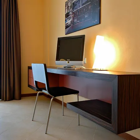 Rosso Frizzante Otel 3*