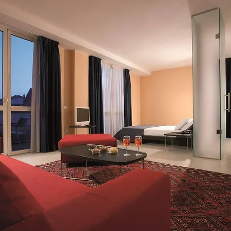 Rosso Frizzante Hotel 3*