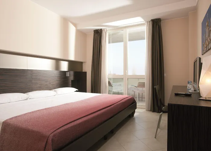 Hotell Rosso Frizzante Sorbara